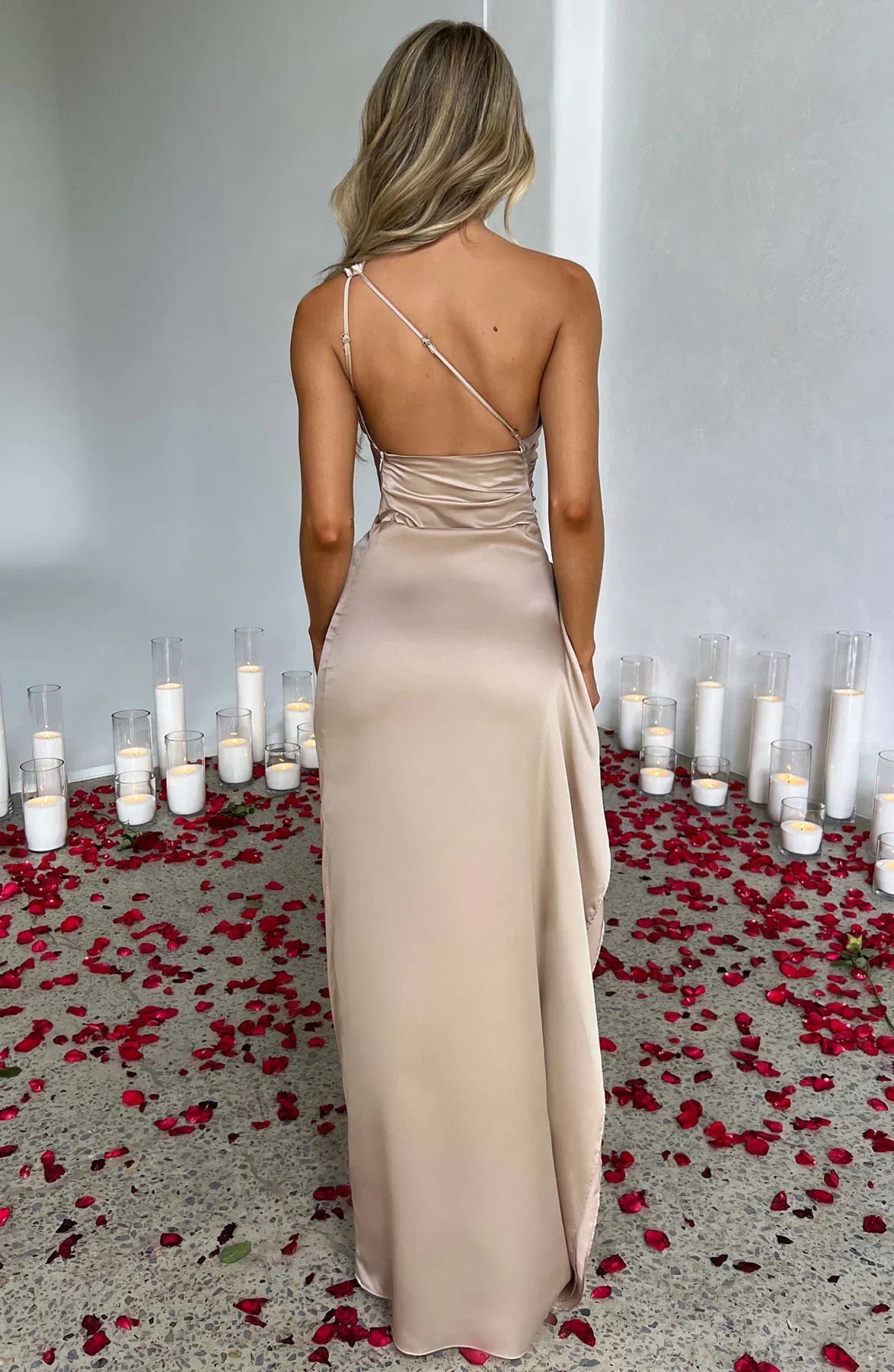 Emily | Elegant Satin One-Shoulder Dress - Picela