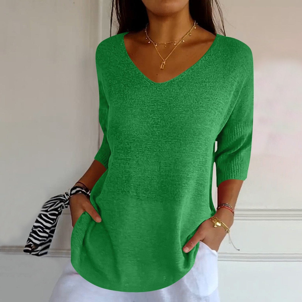 Nicole | Elegant Knit V-Neck Top - Picela