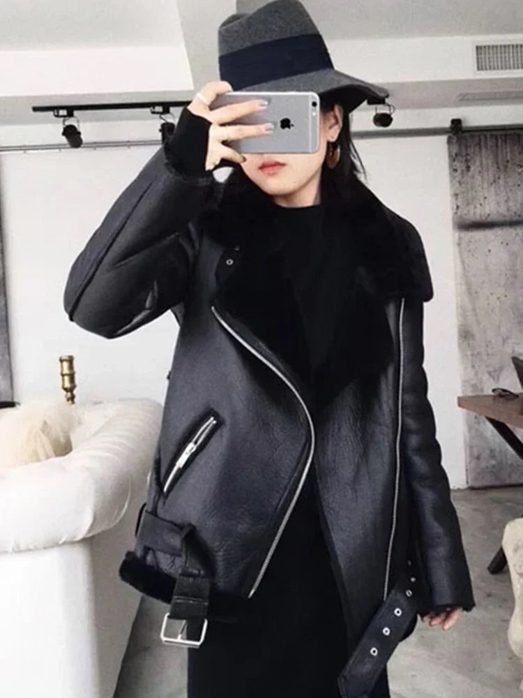 Angela | Stylish Shearling Aviator Jacket - Picela
