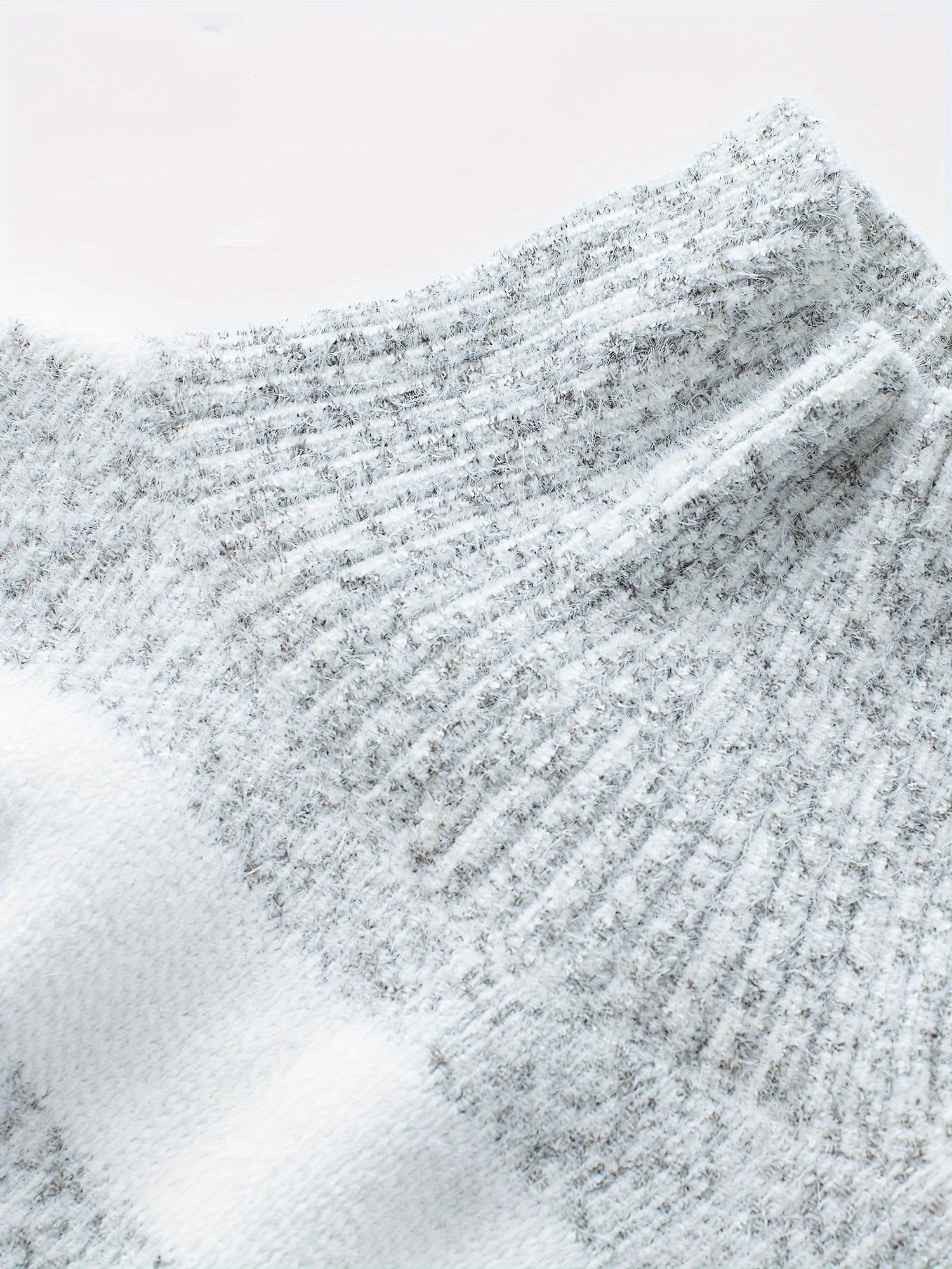 Danielle | Elegant Striped Turtleneck Sweater - Picela
