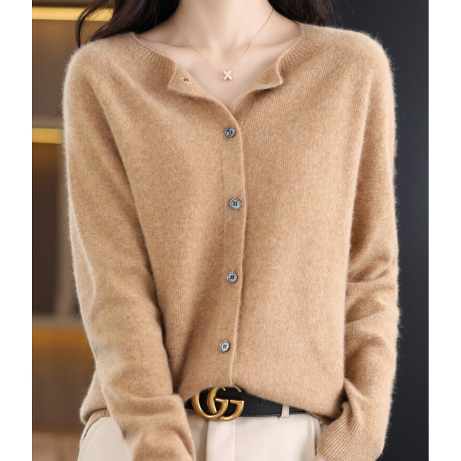 Kelly | Elegant Fitted Button-Down Cardigan - Picela