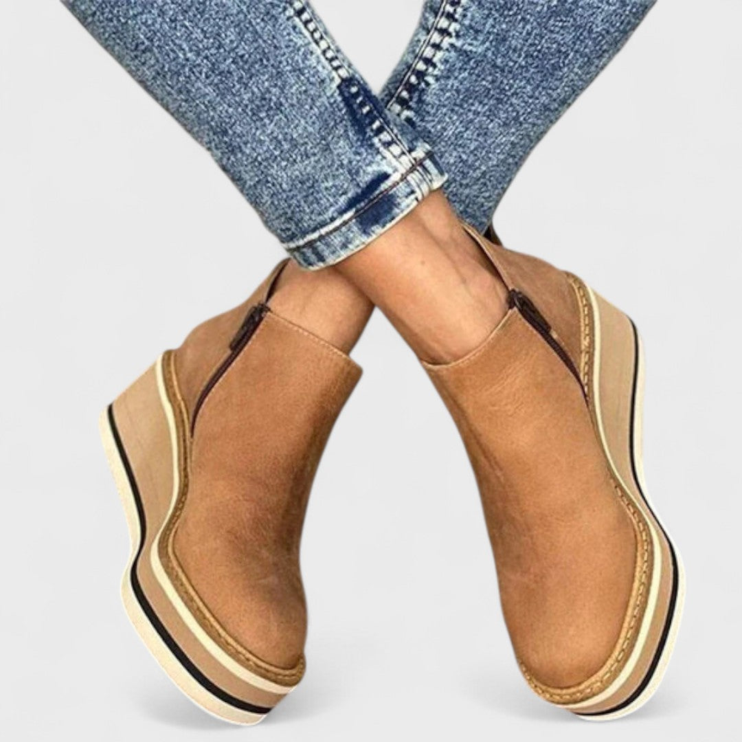 Kelly | Elegant Leather Platform Boots - Picela