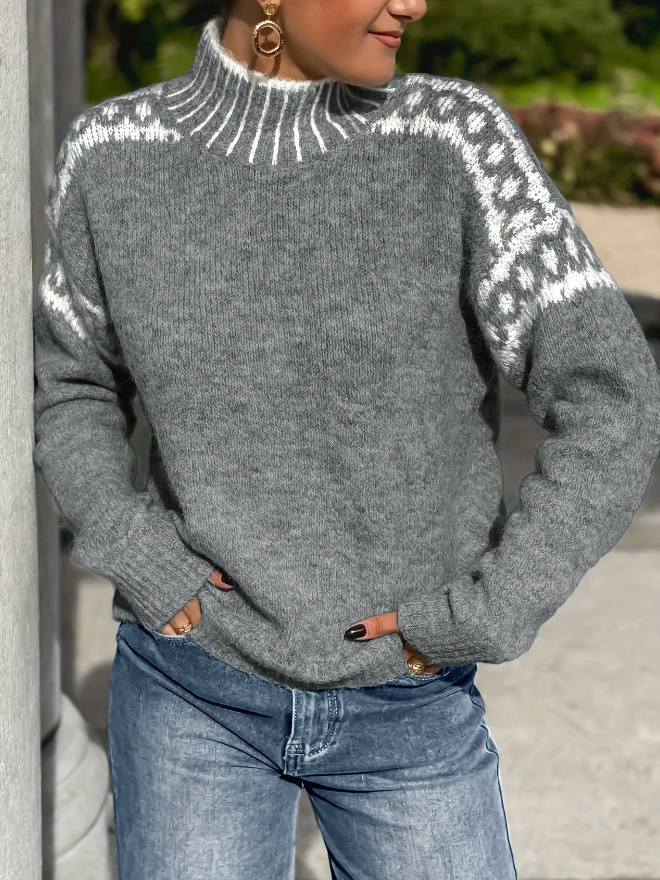 Kimberly | Elegant Contrast-Trim Mock-Neck Sweater - Picela