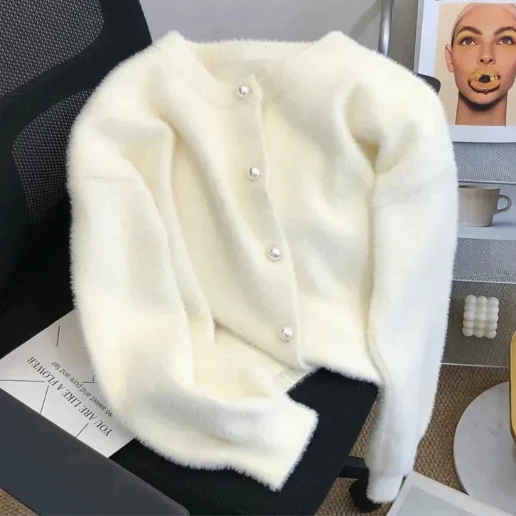 Megan | Cozy Pearl-Button Fuzzy Cardigan - Picela