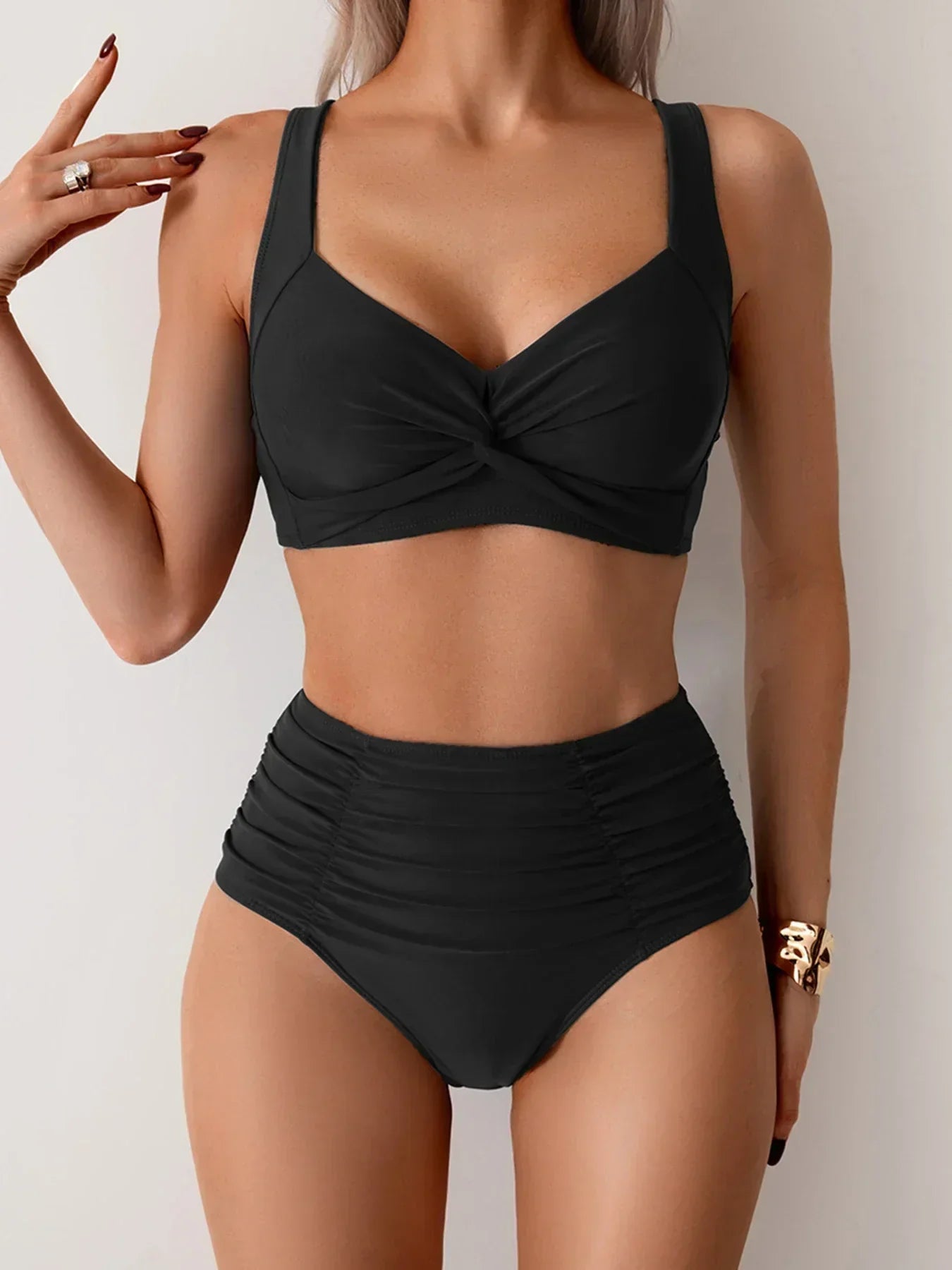 Nicole | Flattering Twist-Front High-Waist Bikini - Picela