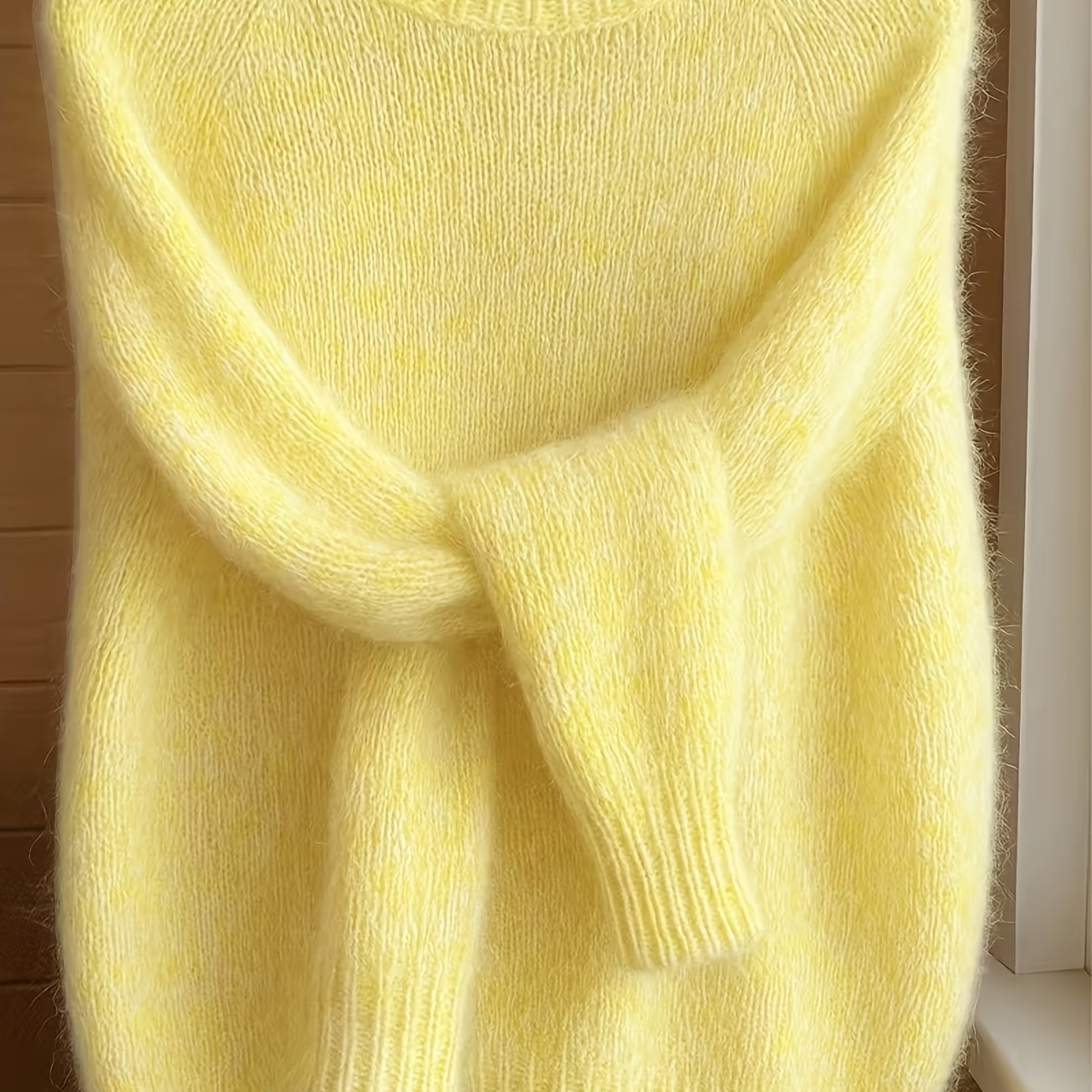 Rachel | Soft Fuzzy Crewneck Sweater - Picela