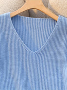 Samantha | Elegant Ribbed V-Neck Sweater - Picela