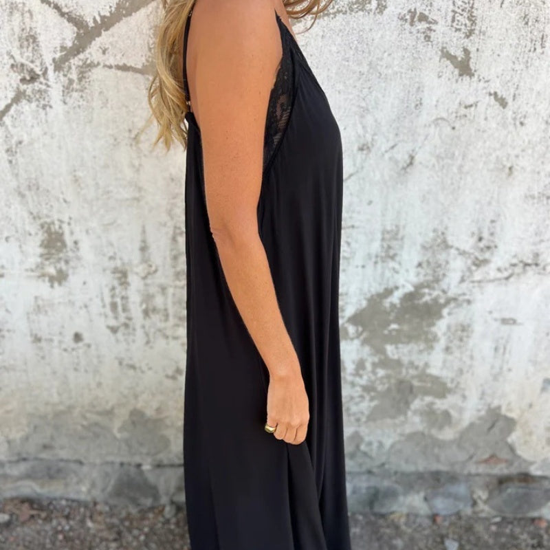 Sarah | Feminine Trim Maxi Dress - Picela